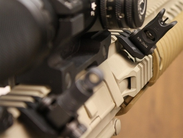 KAC-Knight's Armament 45 Degree Offset Micro Front and Rear Sight Set - Image 2